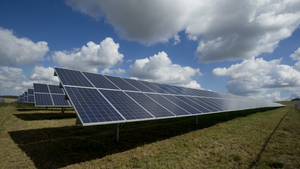 Fotovoltaico in Val Sangone: quanto produce davvero a Giaveno, Trana, Coazze e Avigliana